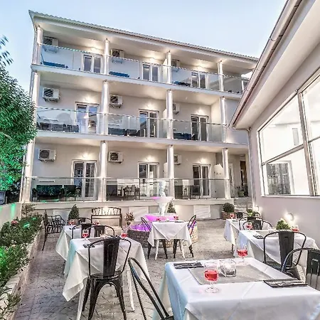 Hotell Palotel Luxury