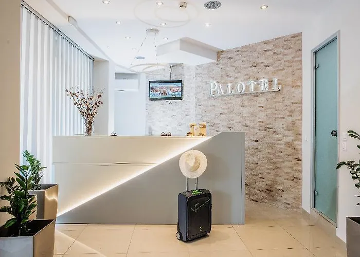Palotel Design Hotell 2*